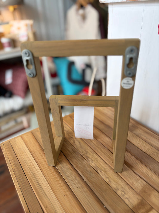 Porte-revues en bois